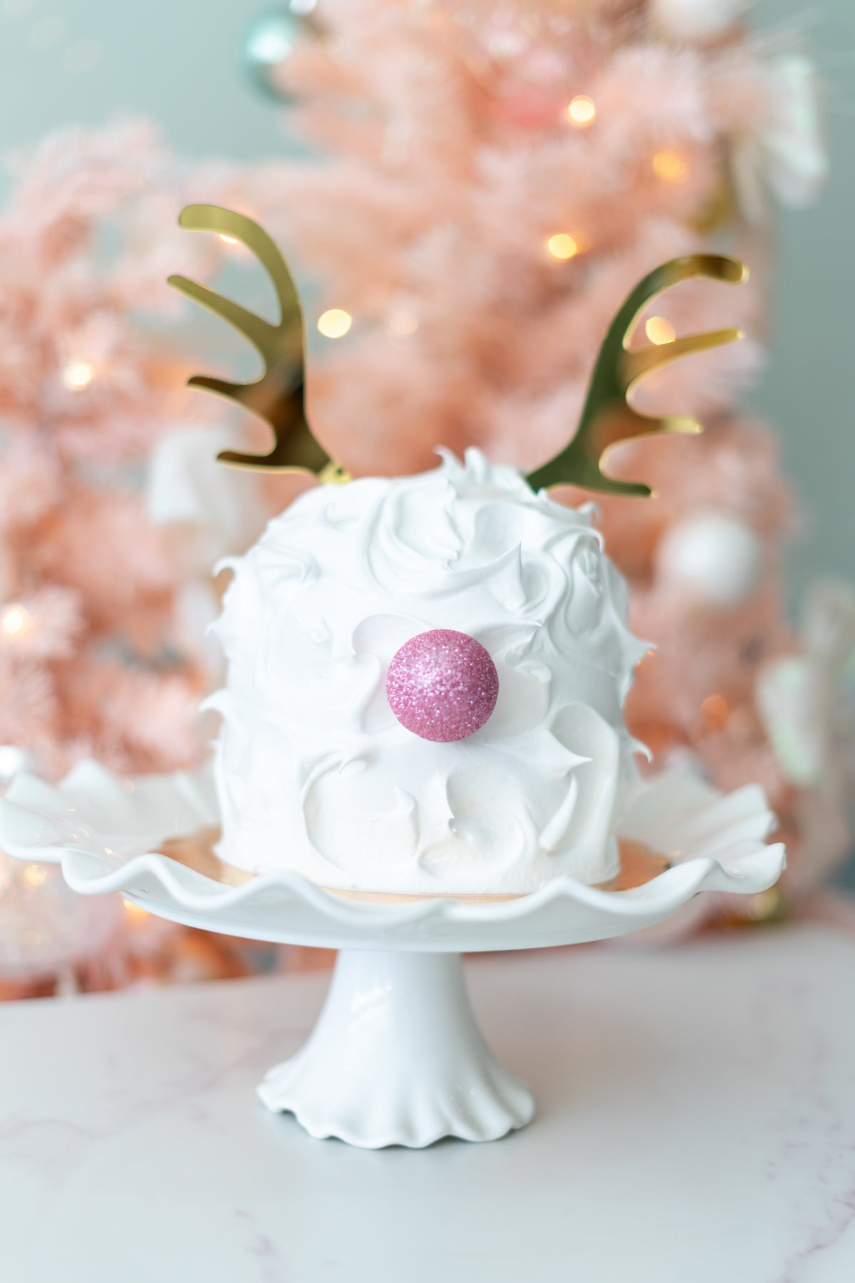 Reindeer Meringue Cake