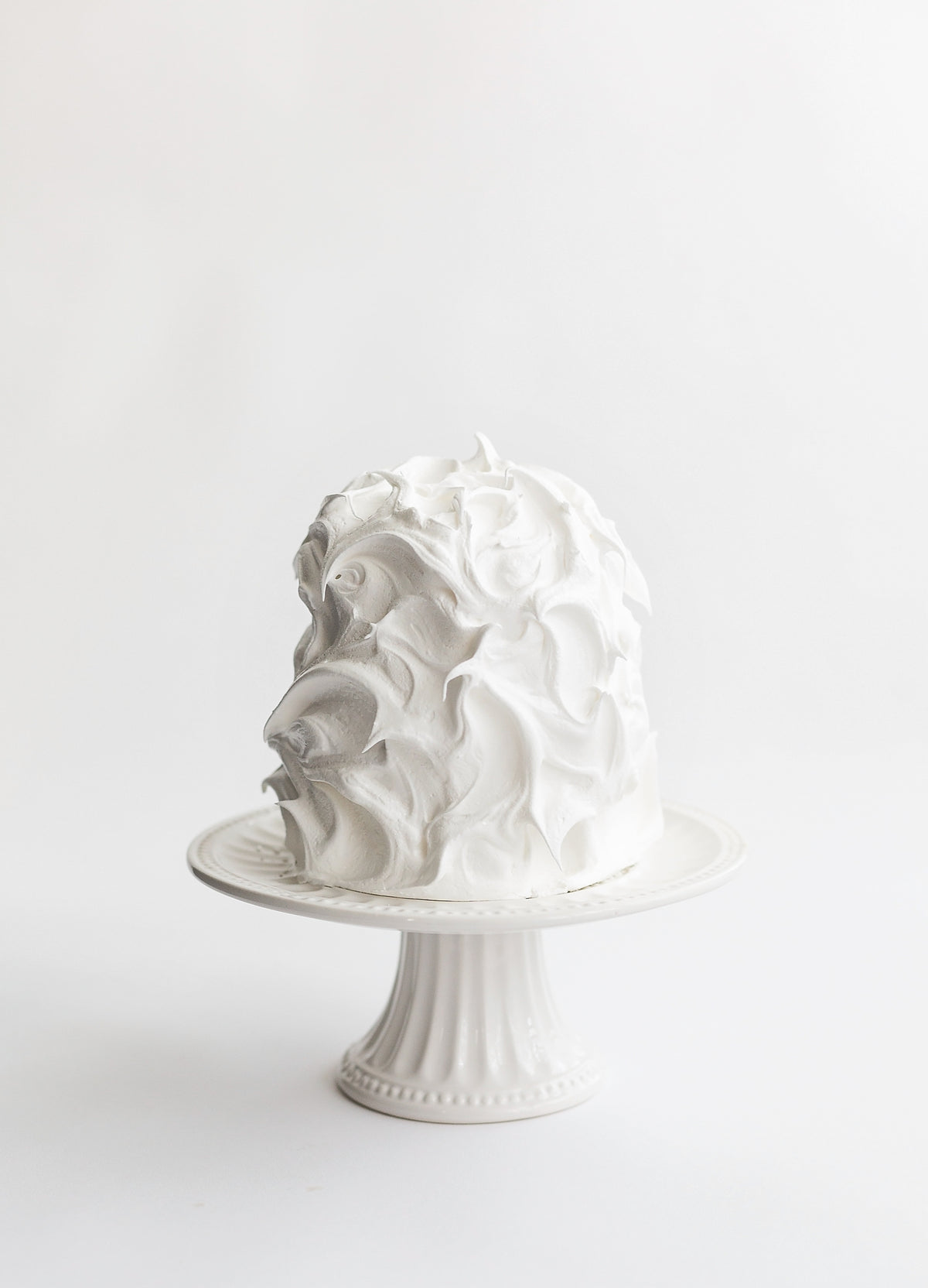 Meringue cake