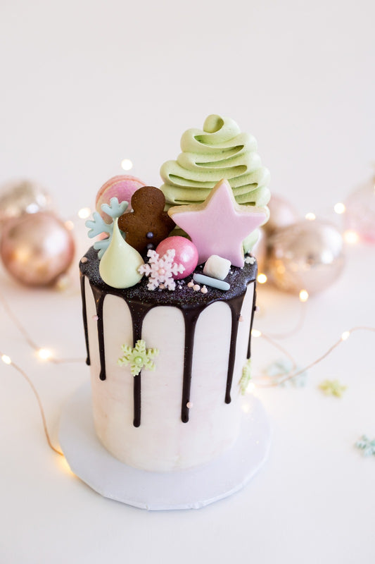 A Christmas Story Mini Cake