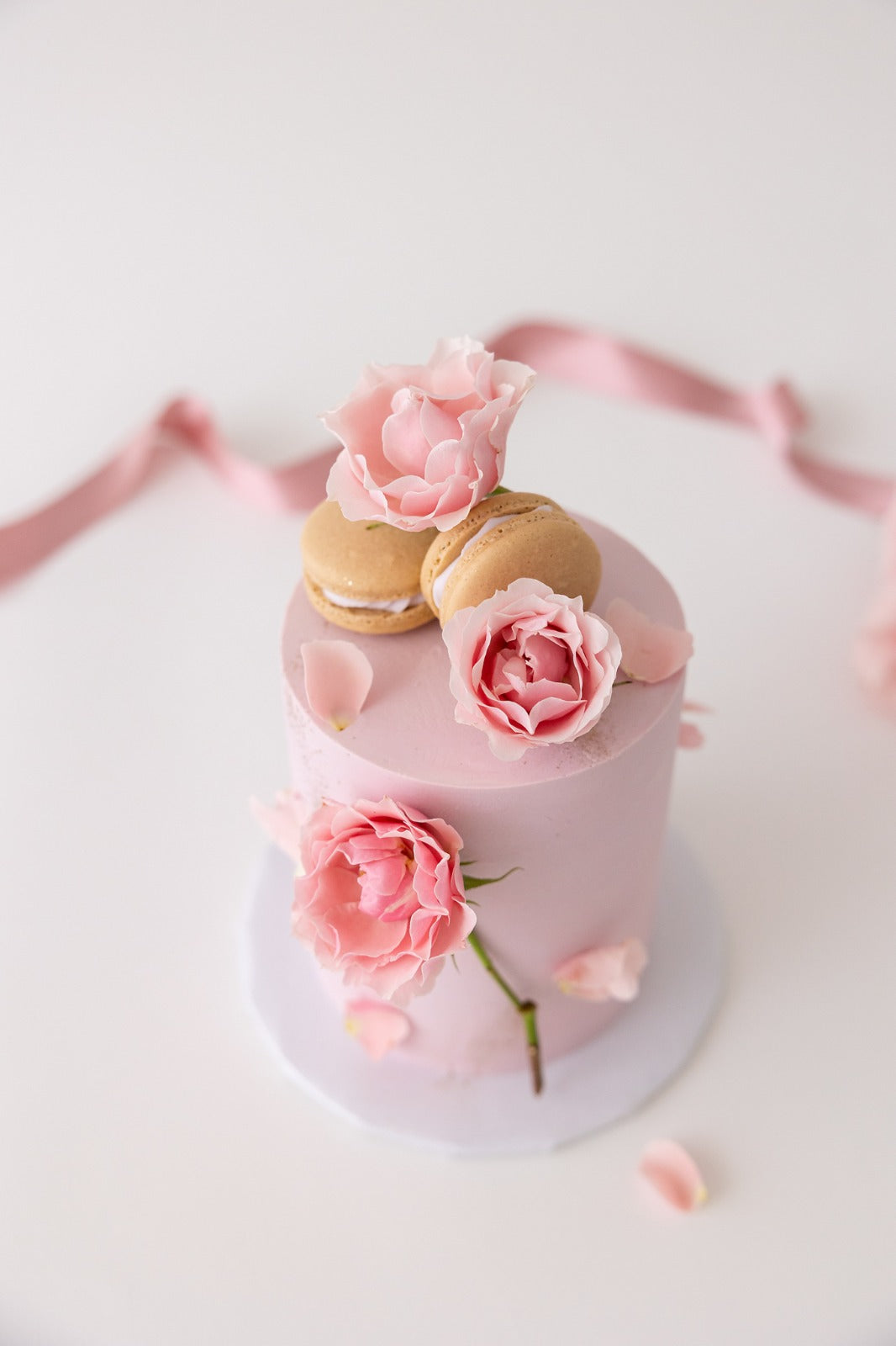 Love full of Roses Mini Cake